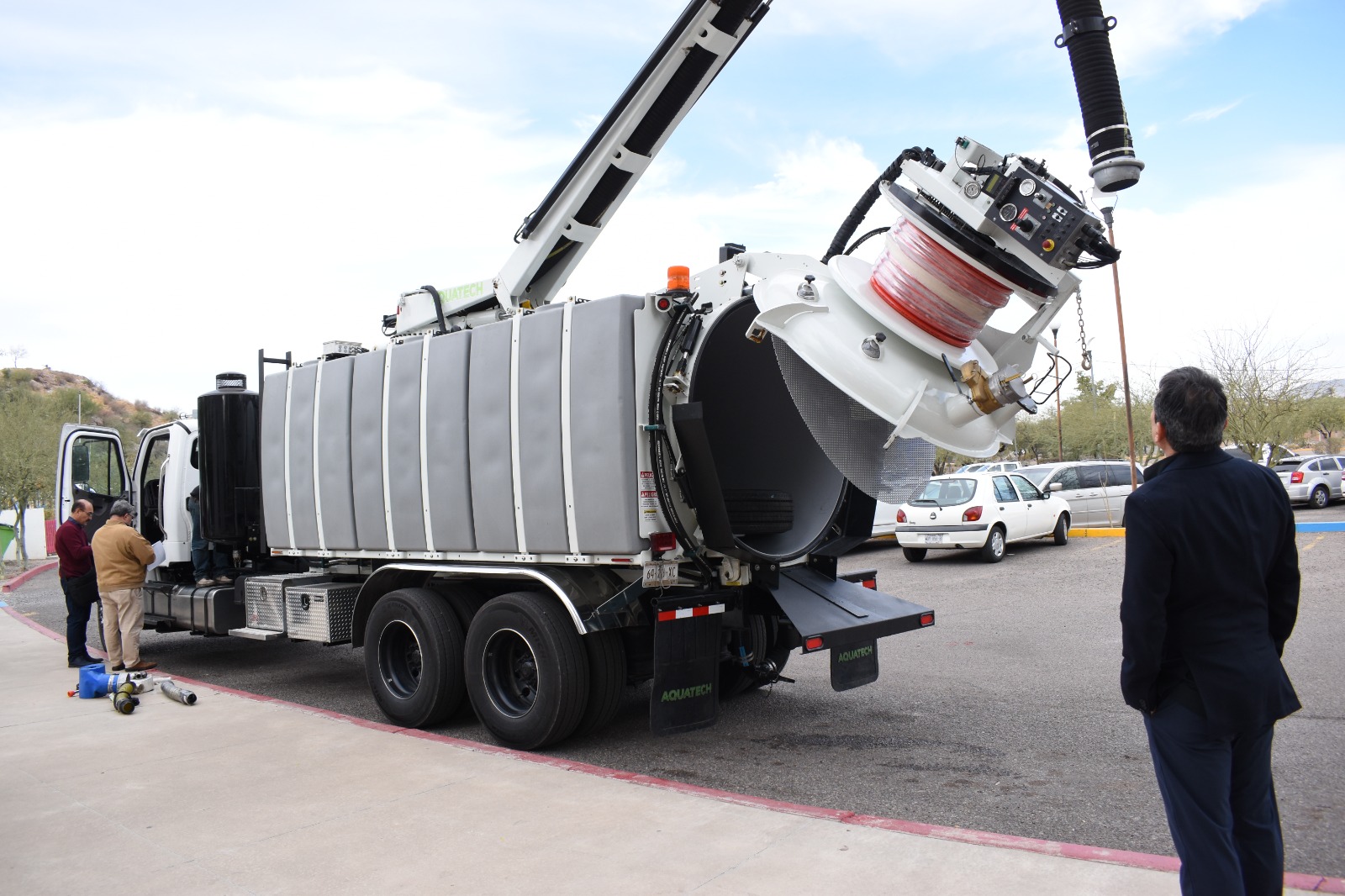 Adquiere la CEA equipo de desazolve para apoyar a municipios